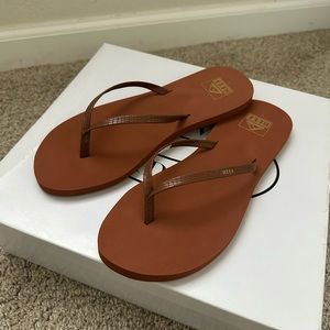 Reef Flip Flops, Size 7, New